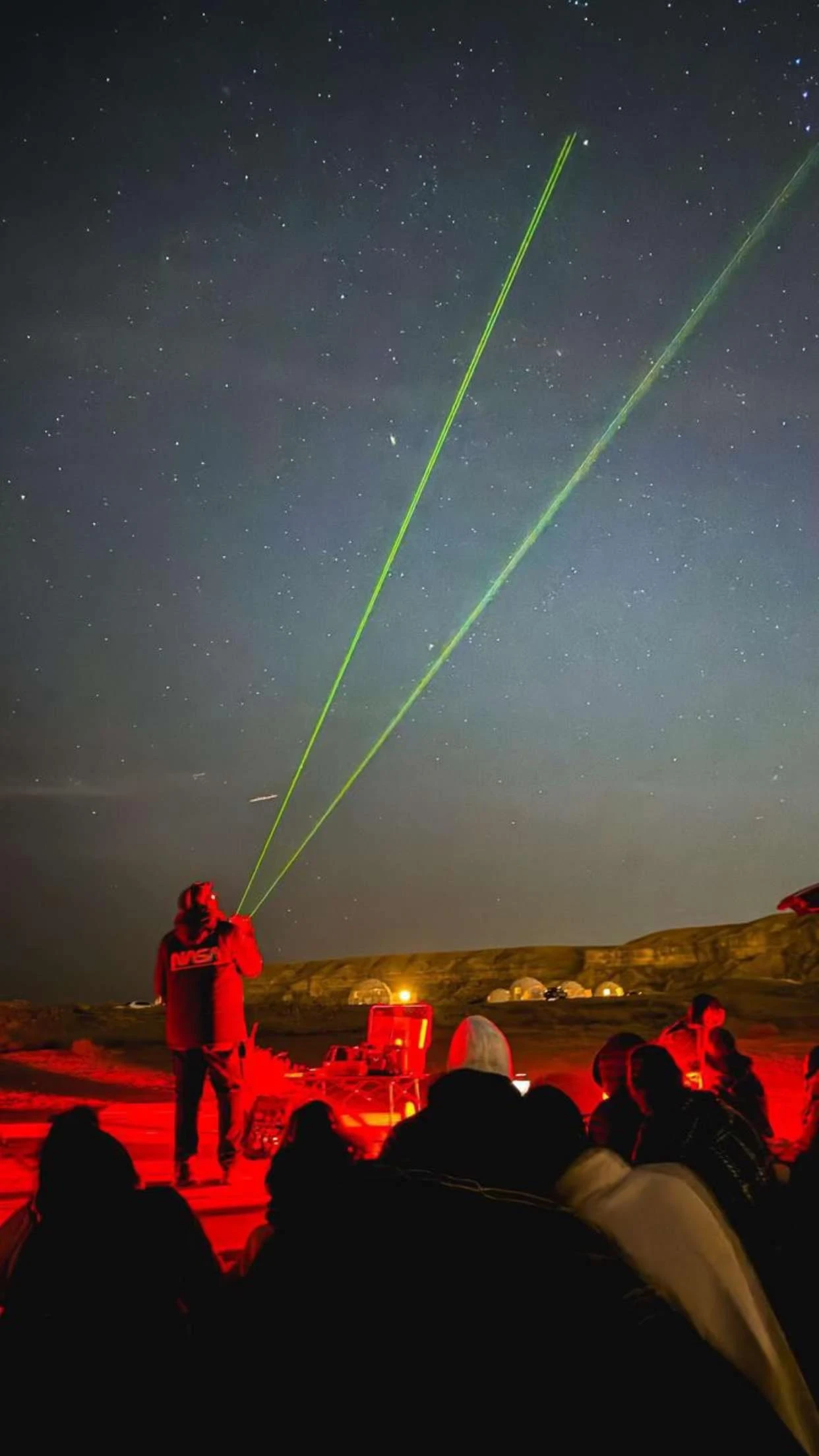 تجربة البدر مع التخييم في قبة خاصة لشخص واحد يوم 5 ديسمبر