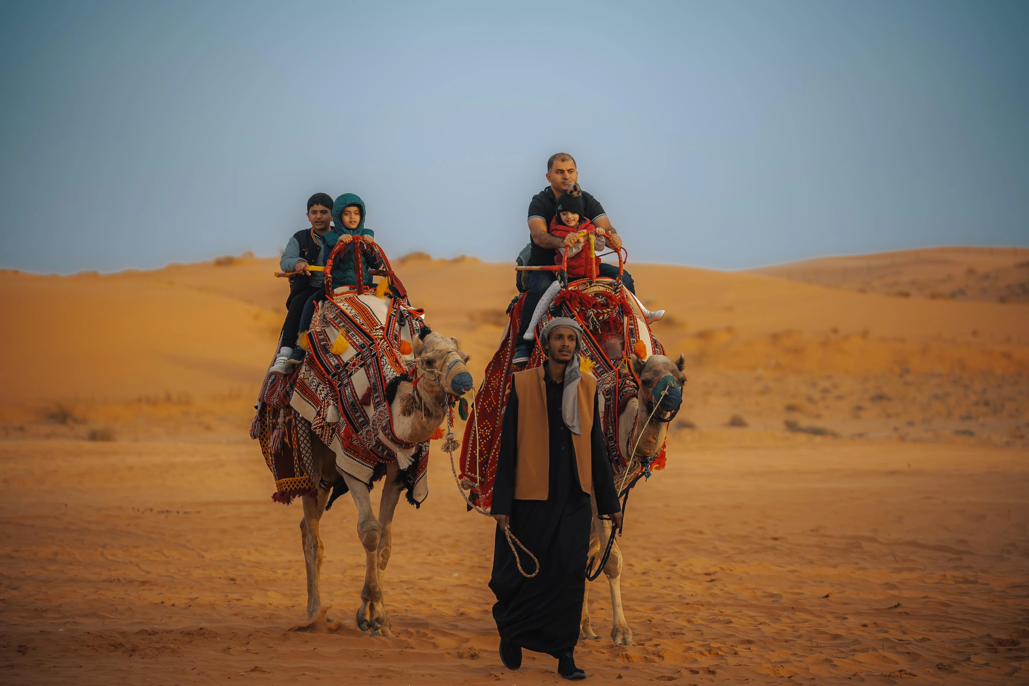 ركوب الخيل والجمال