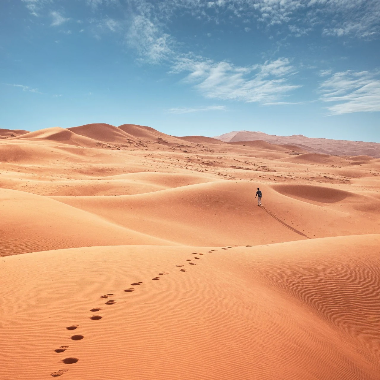 التنزه على الكثبان الرملية مع مرشد